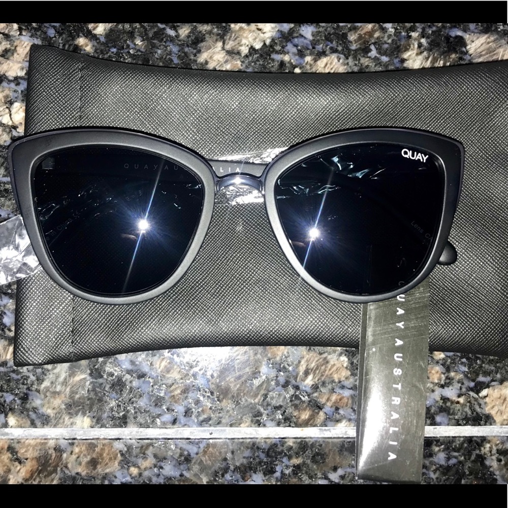 Quay My Girl Cat eye sunglasses  BNWT